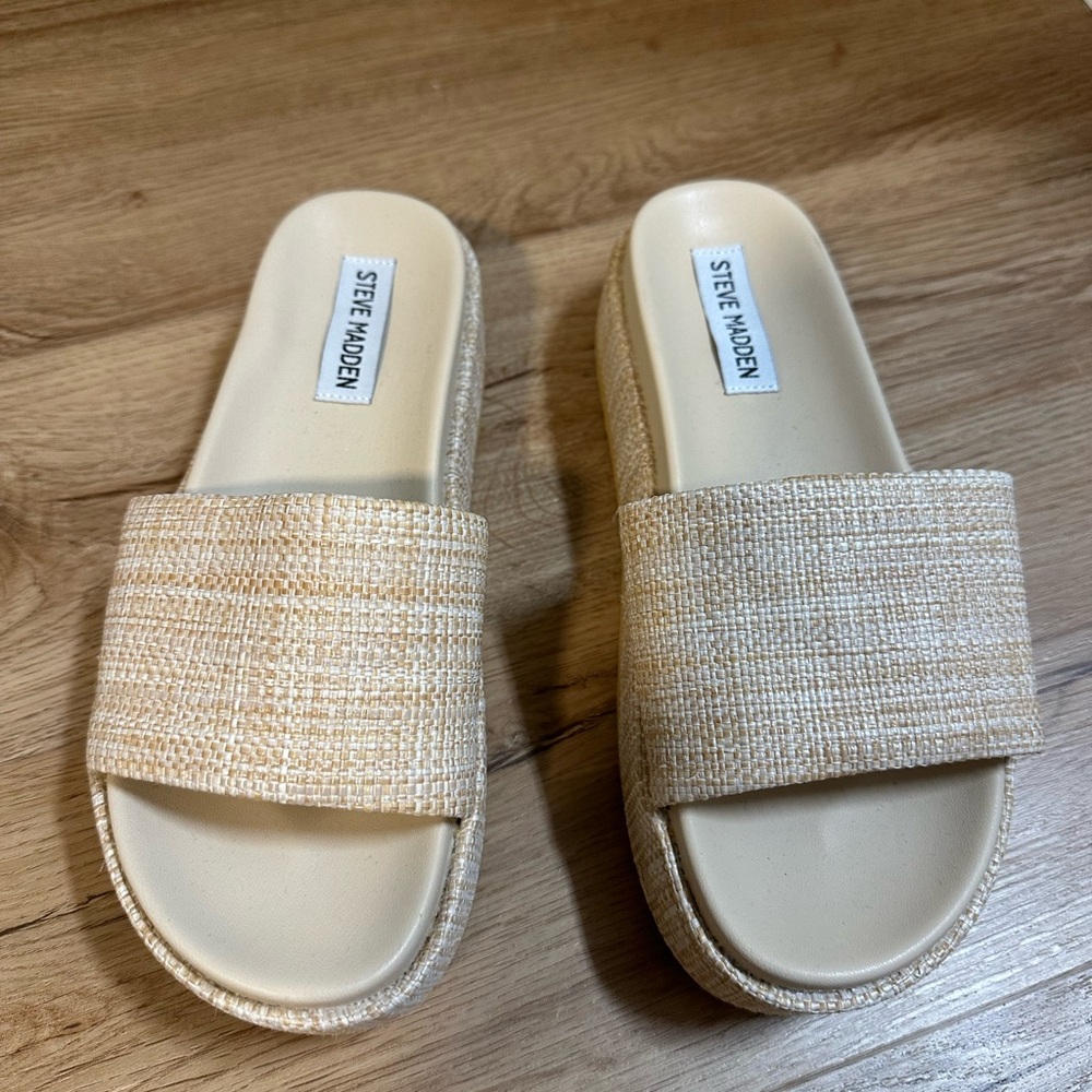 Steve Madden Kasper Slide size 6.5